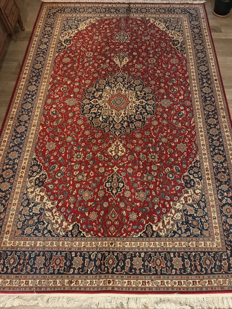 Angekaufter Orientteppich – Gallery Jarrodi